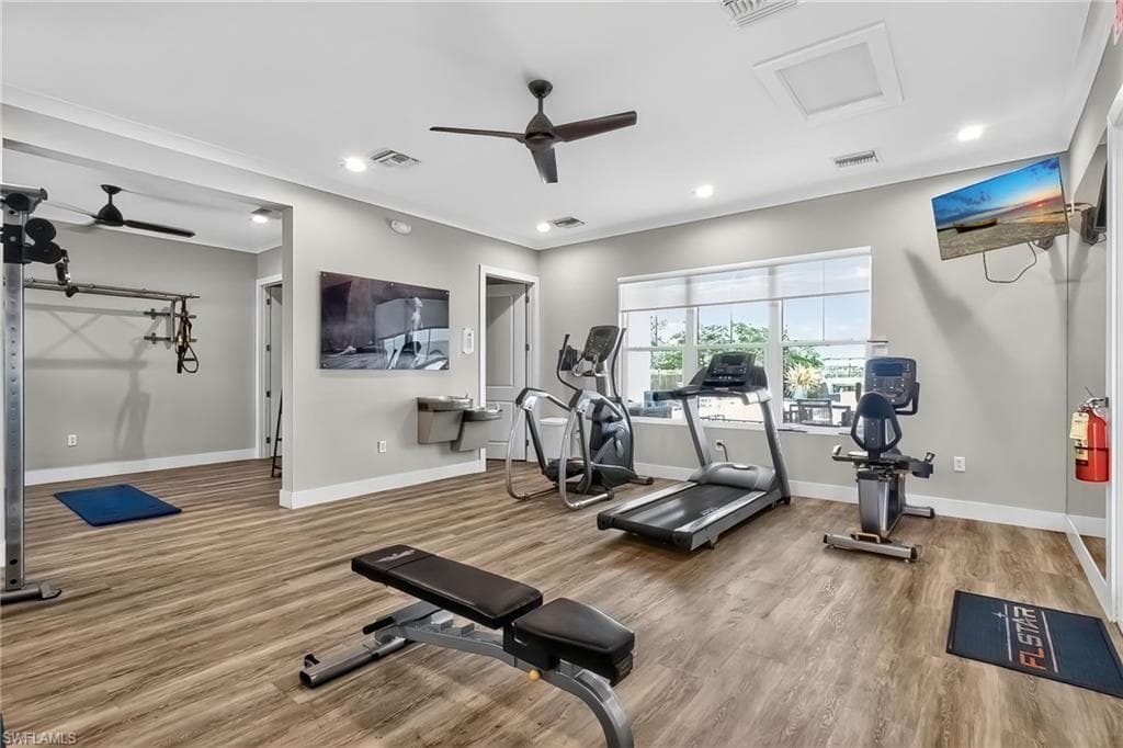 3671 Sapphire Cove Cir, Naples, FL 34114-40