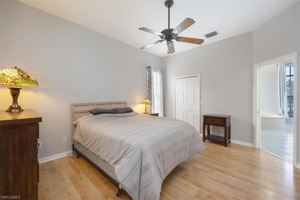 496 Raven Way, Naples, FL 34110-16