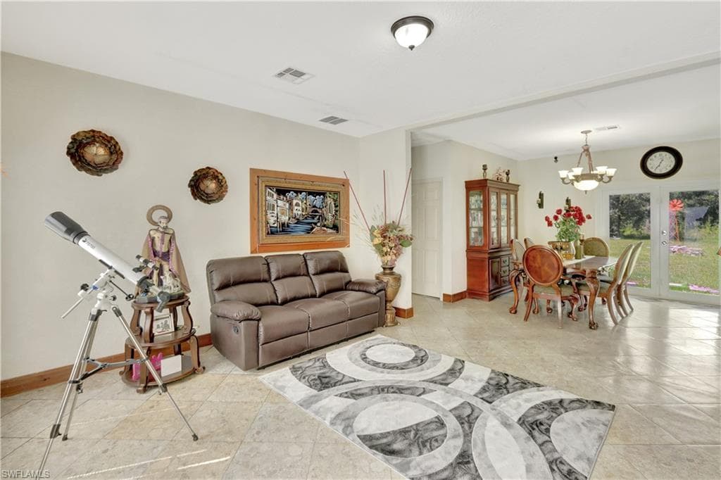 227 Hunting Club Ave, Clewiston, FL 33440-8