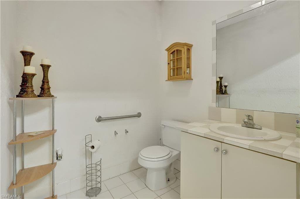 227 Hunting Club Ave, Clewiston, FL 33440-21