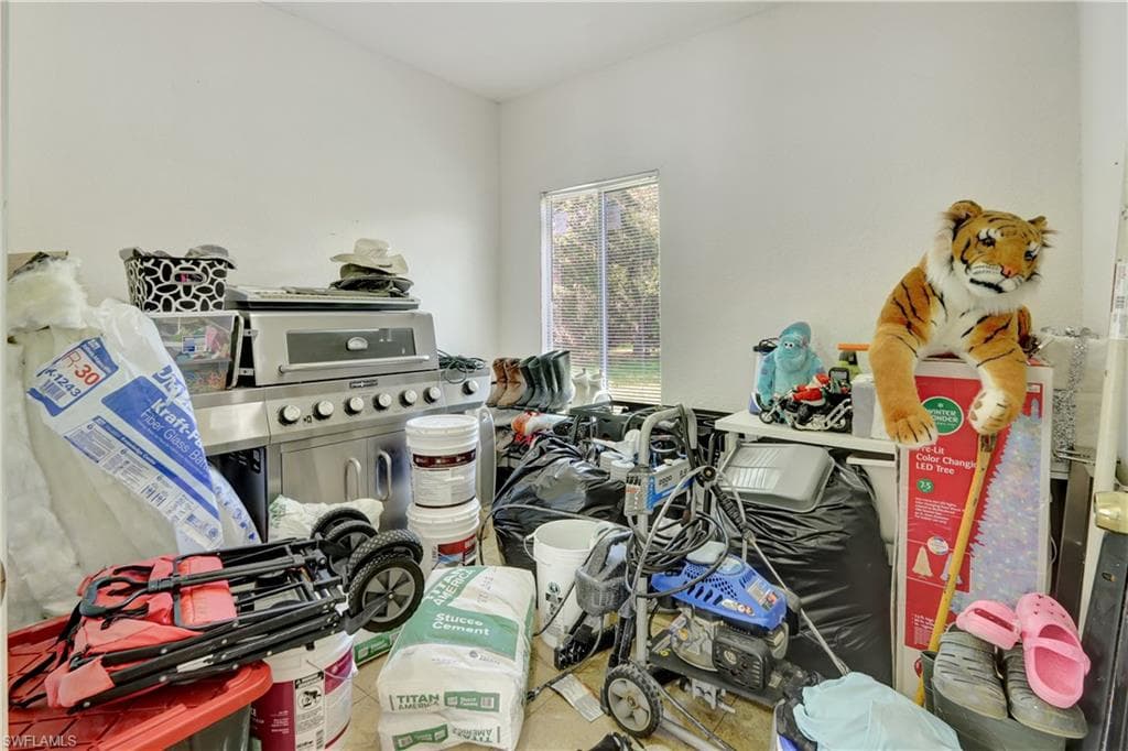 227 Hunting Club Ave, Clewiston, FL 33440-24