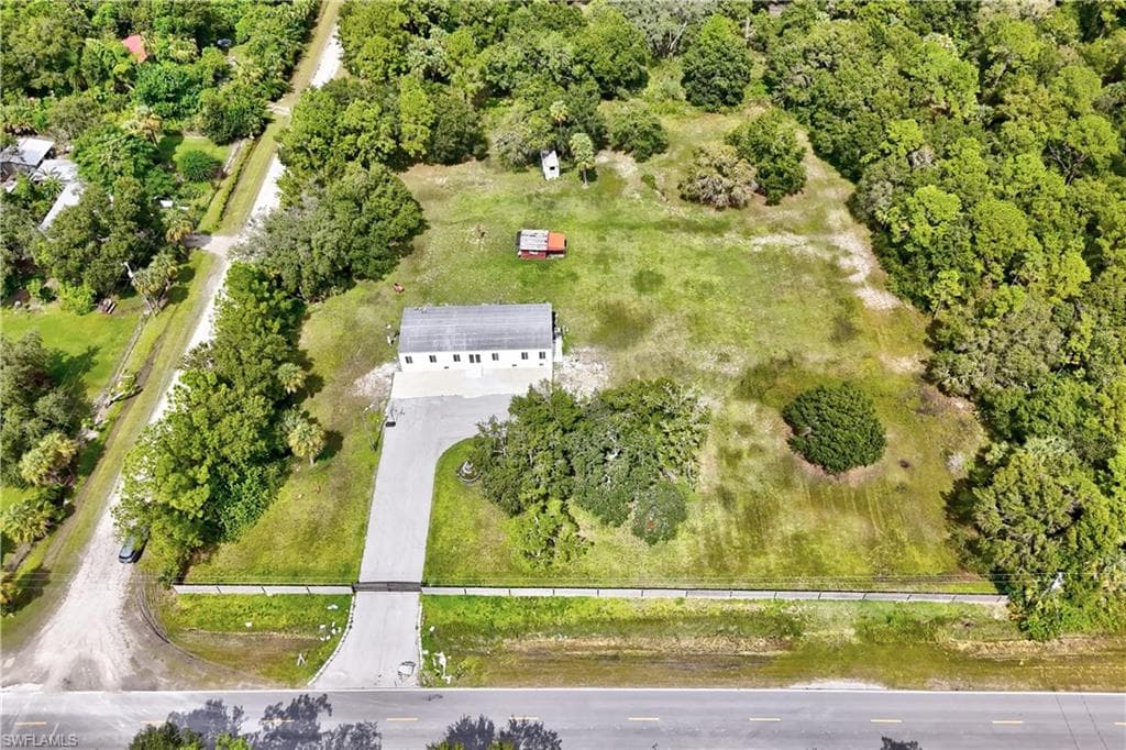 227 Hunting Club Ave, Clewiston, FL 33440-1