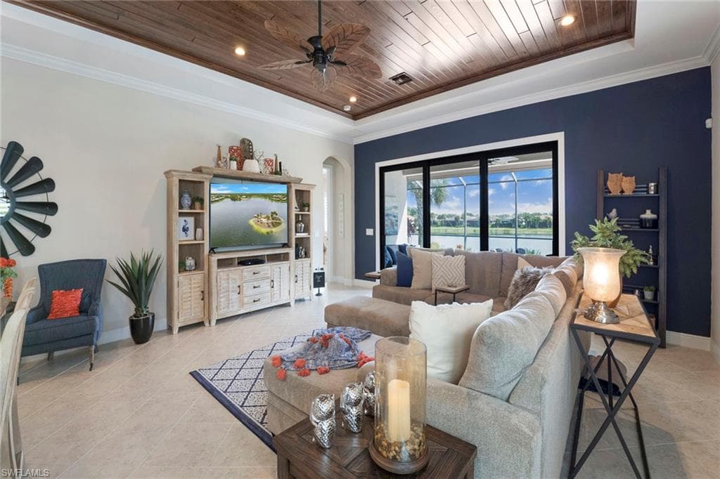 1410 Redona Way, Naples, FL 34113-8