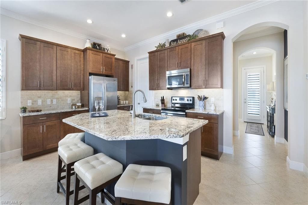 1410 Redona Way, Naples, FL 34113-13