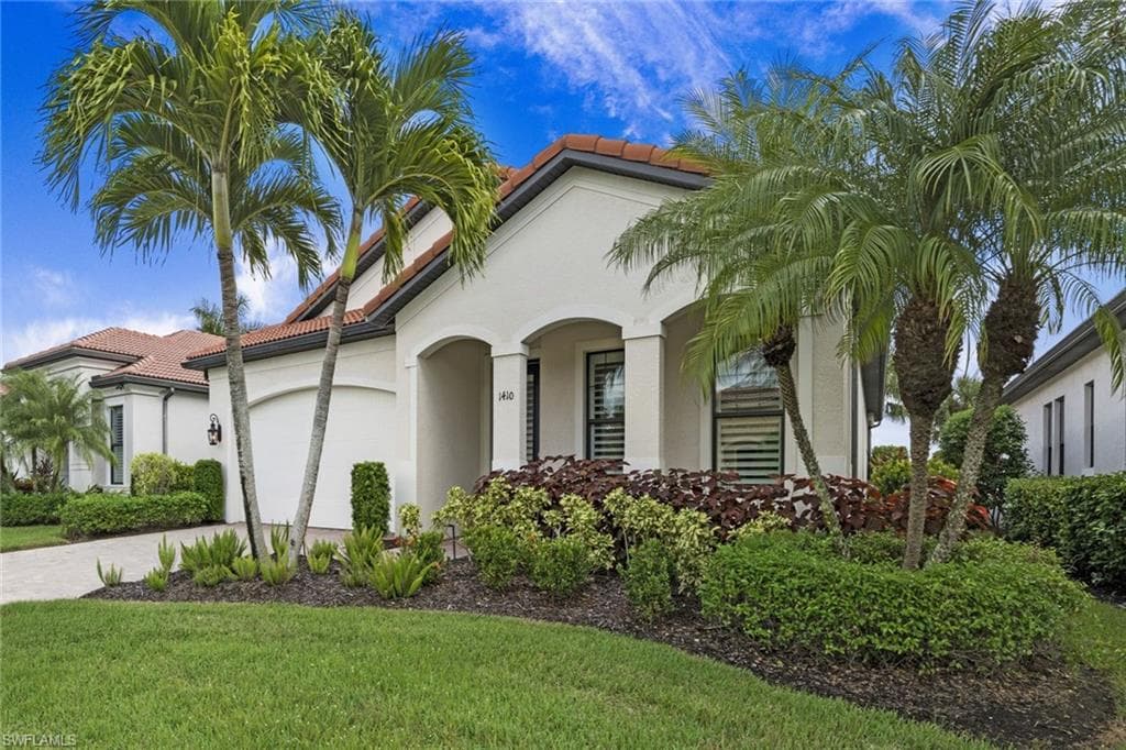 1410 Redona Way, Naples, FL 34113-33