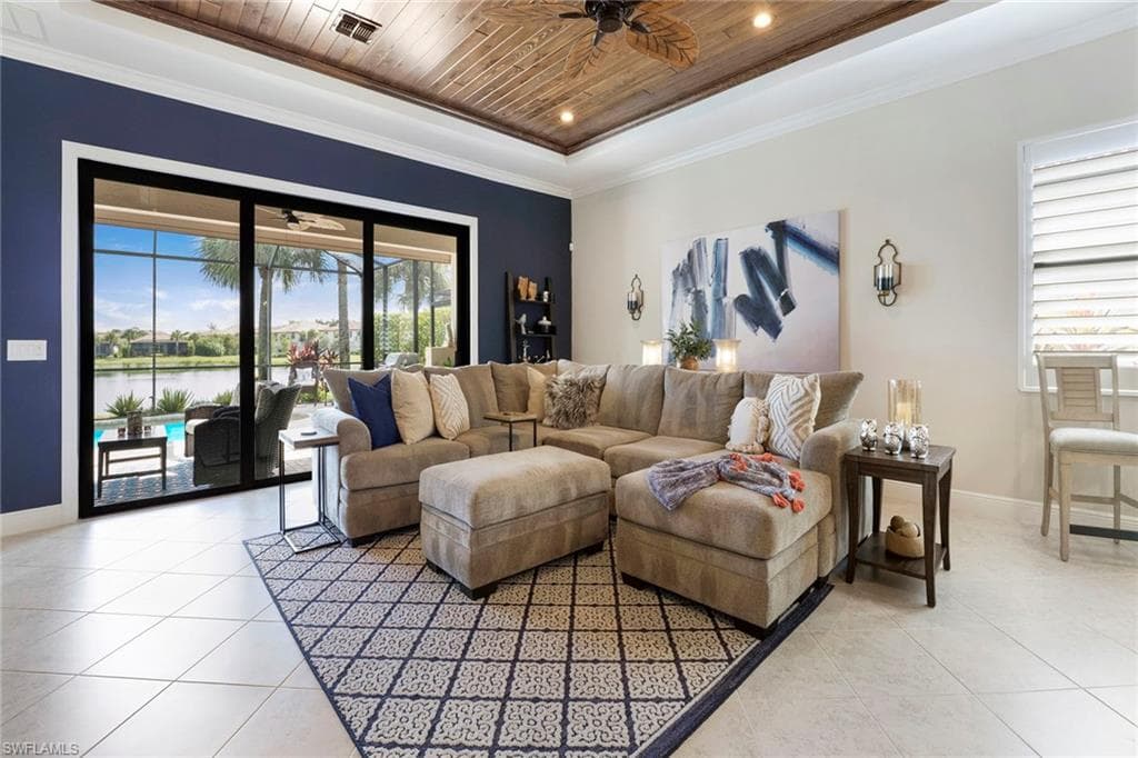 1410 Redona Way, Naples, FL 34113-7