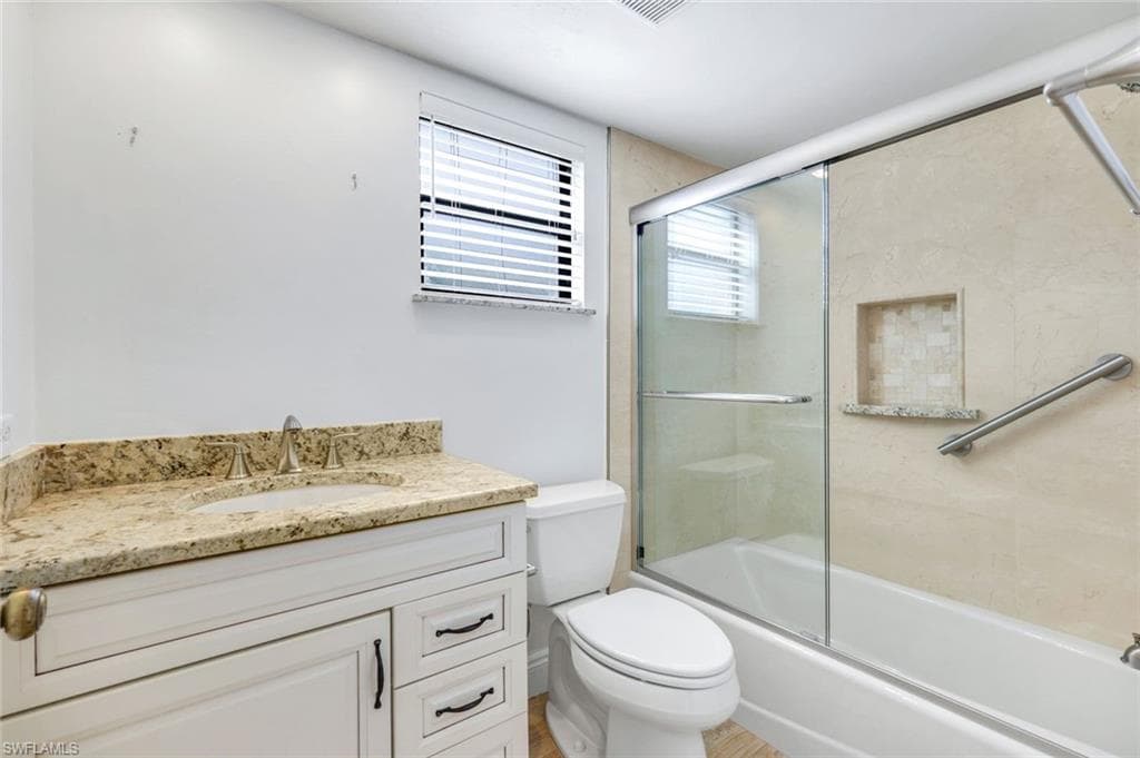 529 Lake Louise Cir 101, Naples, FL 34110-17