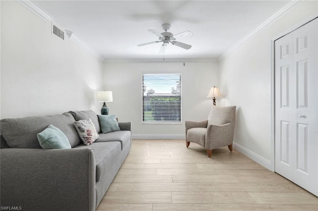 529 Lake Louise Cir 101, Naples, FL 34110-18