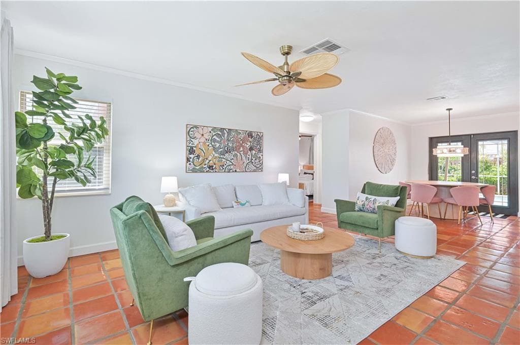 3393 Malaga Way, Naples, FL 34105-9