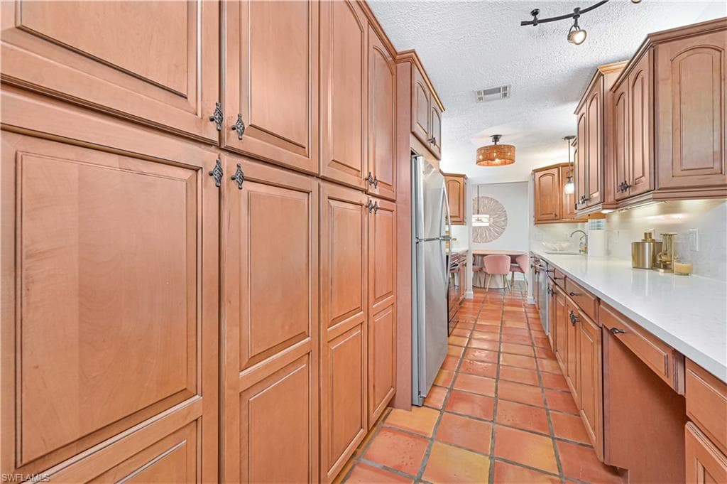 3393 Malaga Way, Naples, FL 34105-15