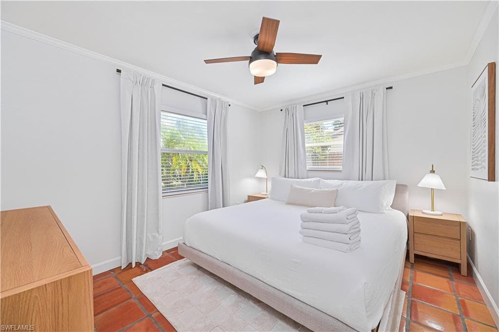 3393 Malaga Way, Naples, FL 34105-23