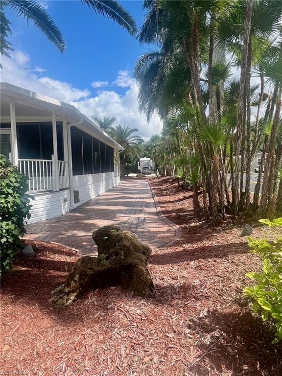 1352 Amethyst Lake Ln, Naples, FL 34114-4