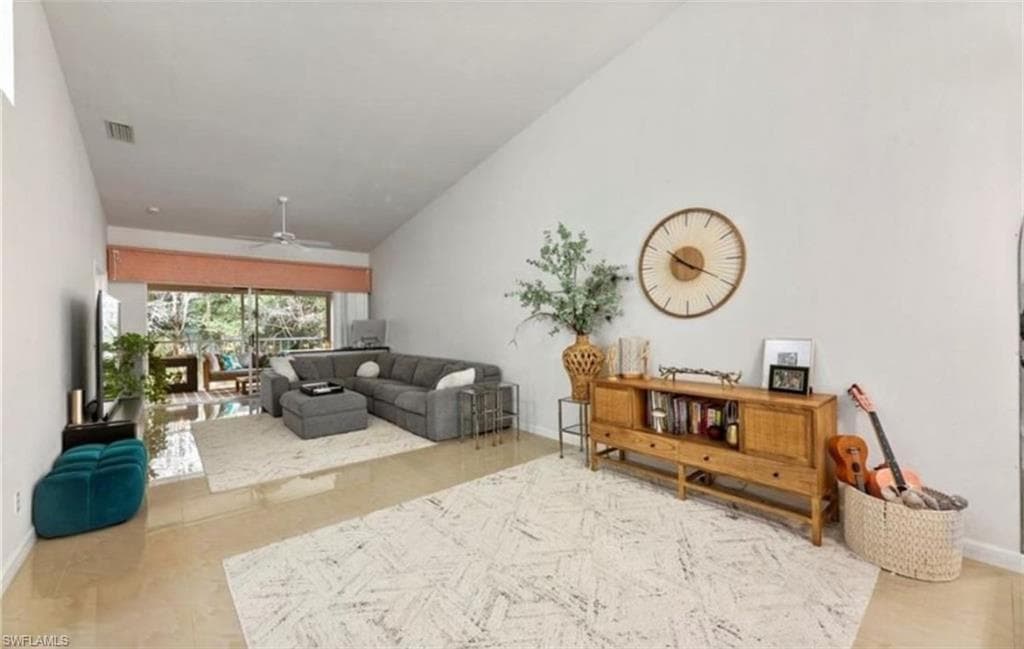 2325 Hidden Lake Dr 3802, Naples, FL 34112-11