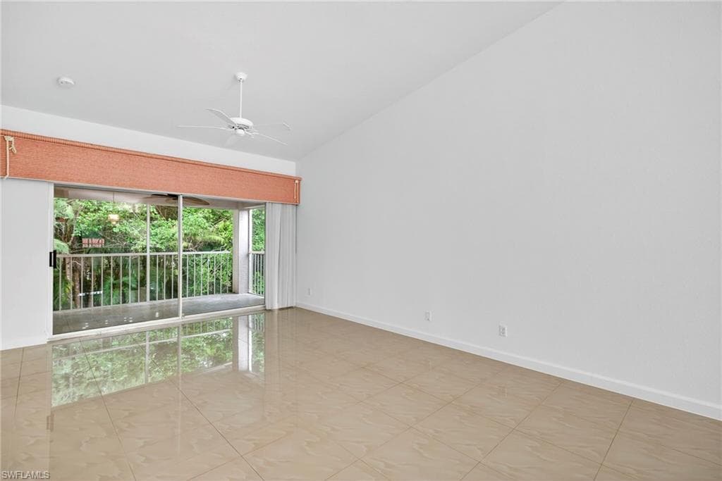 2325 Hidden Lake Dr 3802, Naples, FL 34112-16