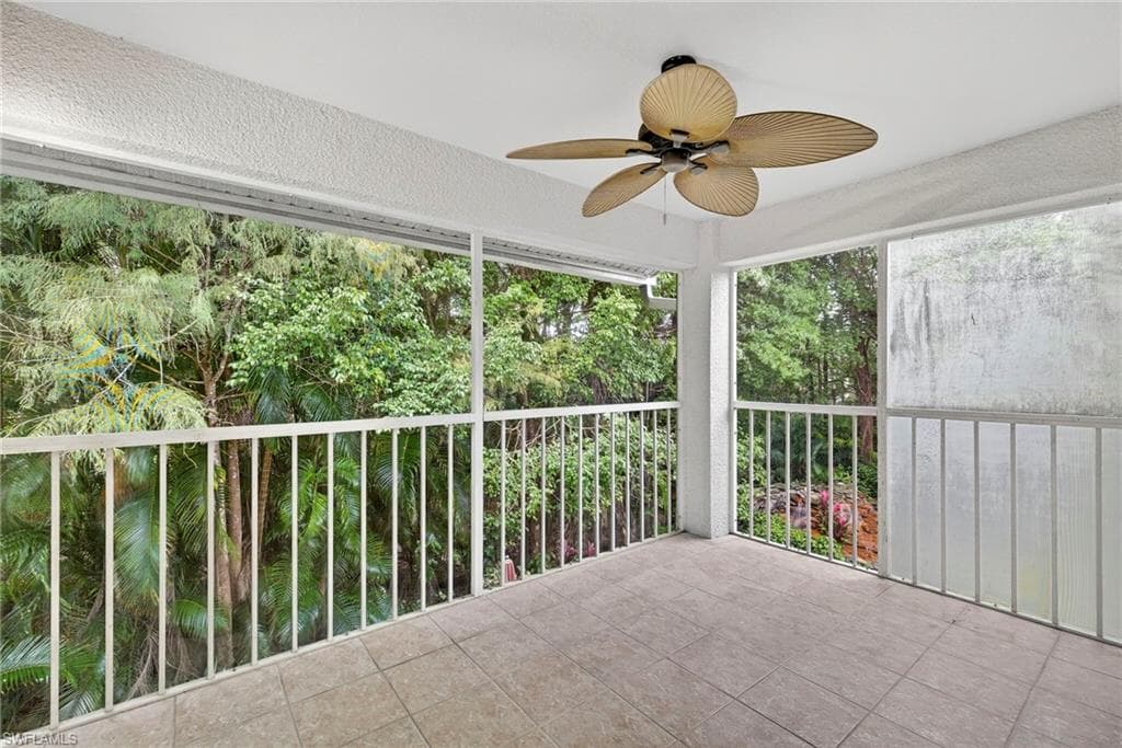 2325 Hidden Lake Dr 3802, Naples, FL 34112-33