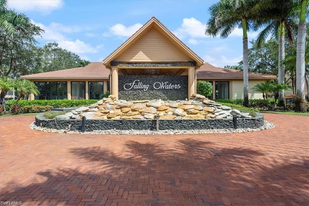 2325 Hidden Lake Dr 3802, Naples, FL 34112-46