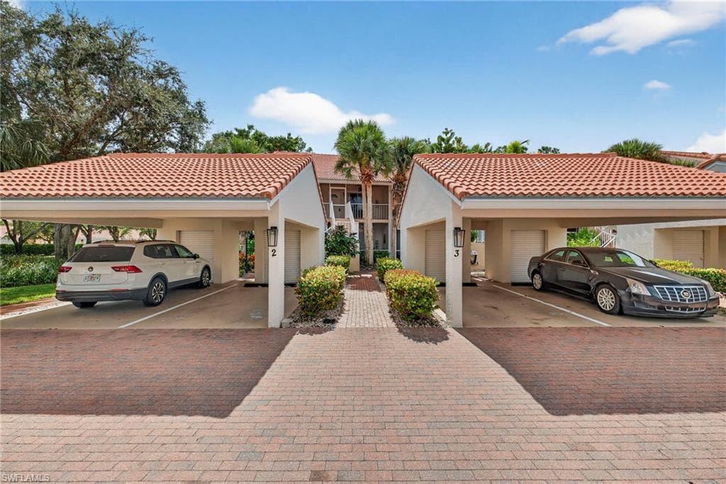 2325 Hidden Lake Dr 3802, Naples, FL 34112-4