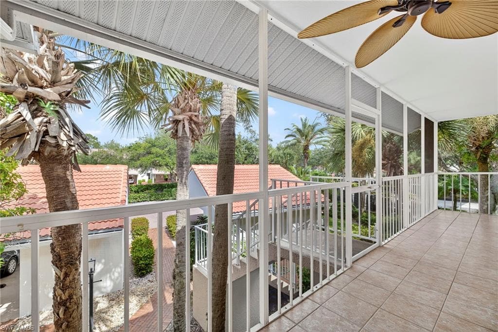 2325 Hidden Lake Dr 3802, Naples, FL 34112-5