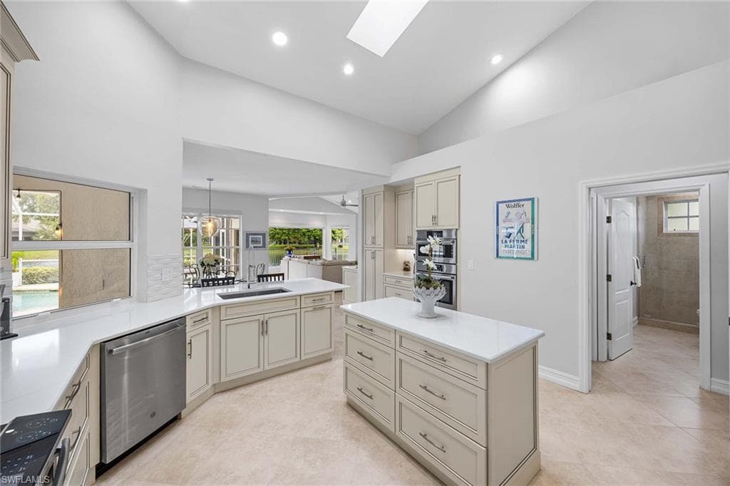 7653 Ponte Verde Way, Naples, FL 34109-21