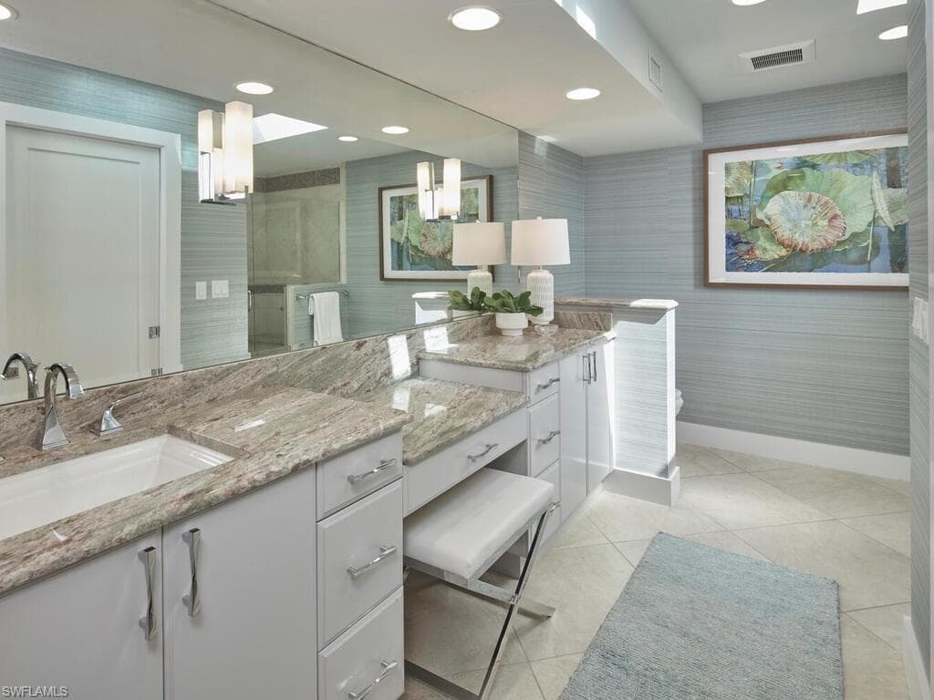6817 Sand Pointe Cir 4, Naples, FL 34108-17