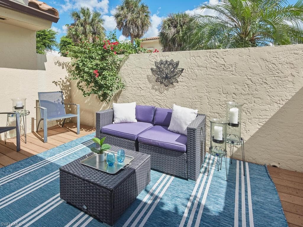 6817 Sand Pointe Cir 4, Naples, FL 34108-19