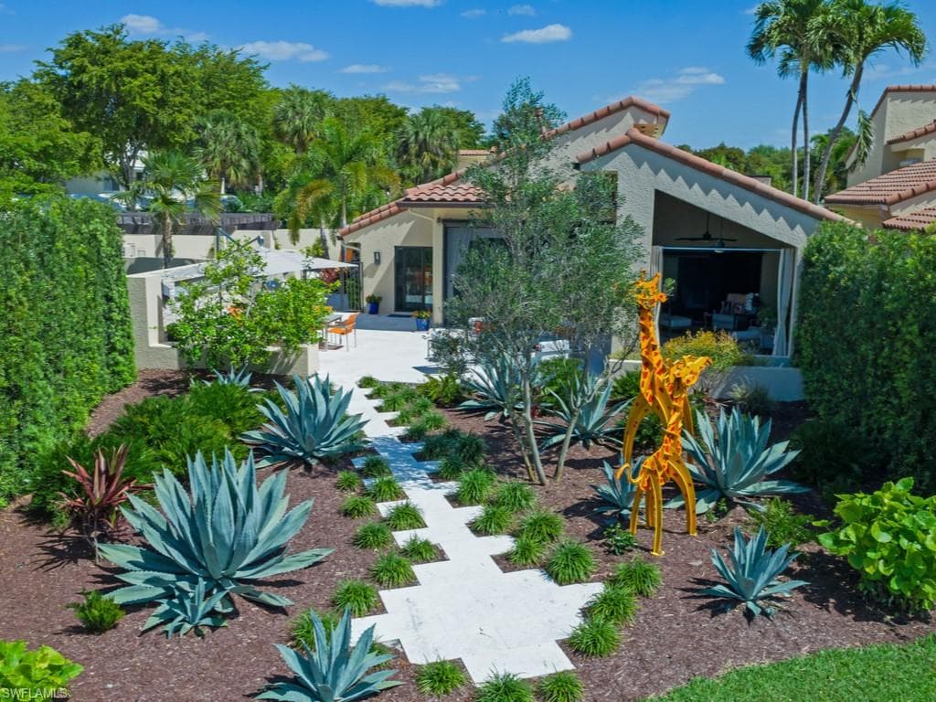 6817 Sand Pointe Cir 4, Naples, FL 34108-24