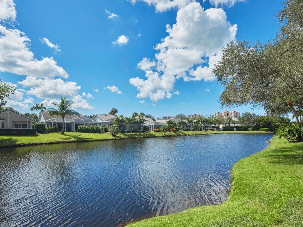 6817 Sand Pointe Cir 4, Naples, FL 34108-25