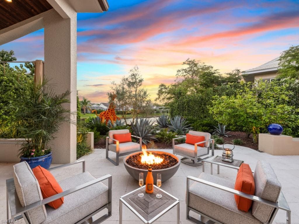6817 Sand Pointe Cir 4, Naples, FL 34108-2
