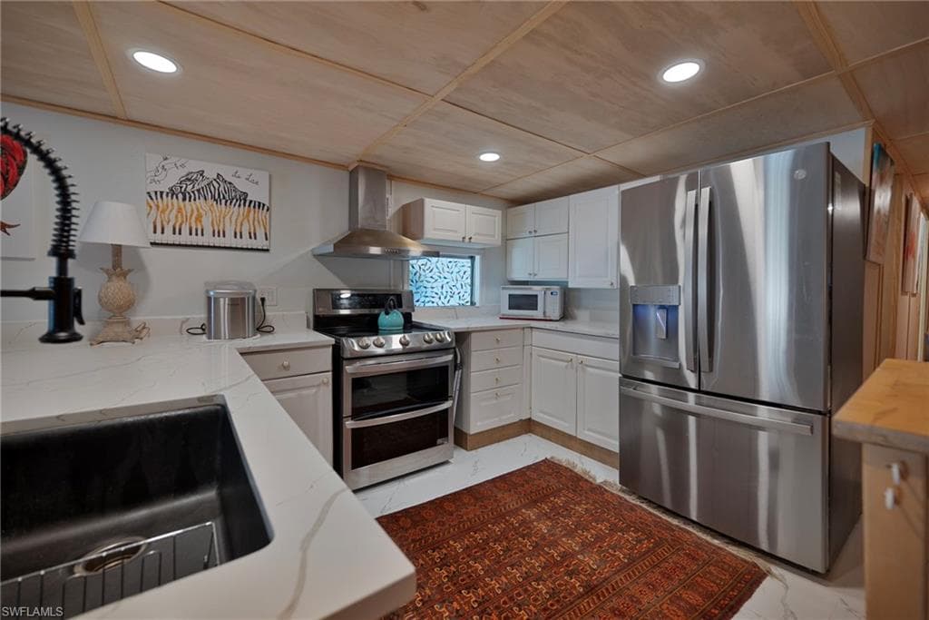 777 Walkerbilt Rd 34, Naples, FL 34110-7