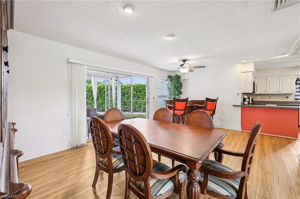 498 Echo Cir, Marco Island, FL 34145-9