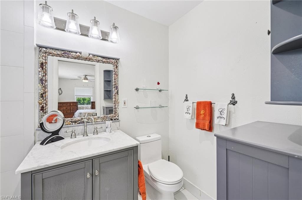 498 Echo Cir, Marco Island, FL 34145-17