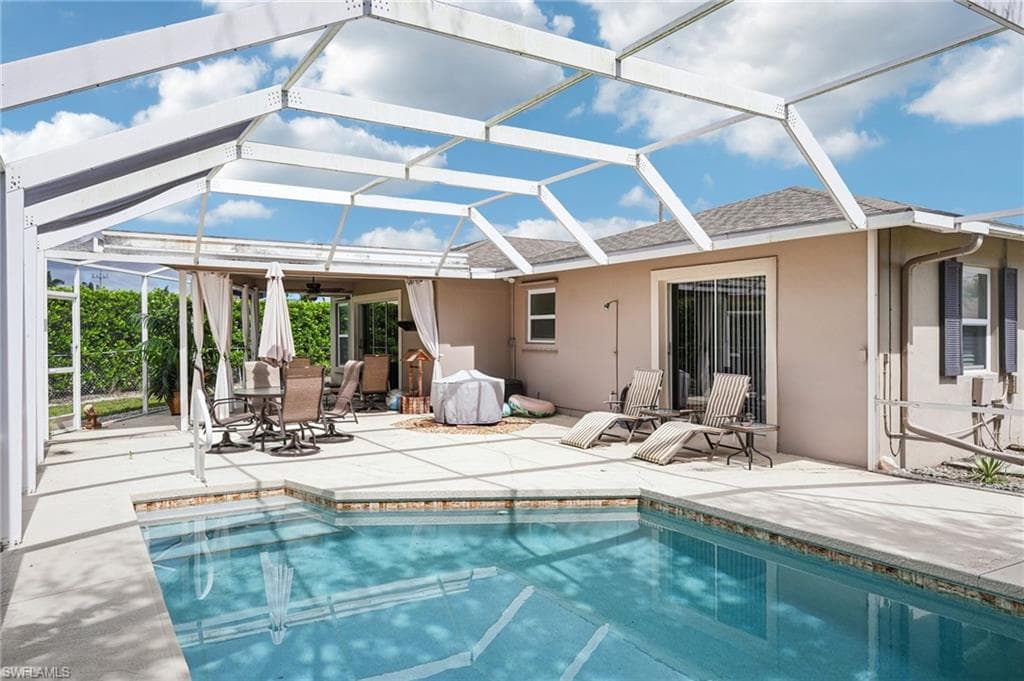 498 Echo Cir, Marco Island, FL 34145-24