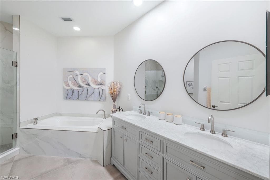 8235 Danbury Blvd 103, Naples, FL 34120-17