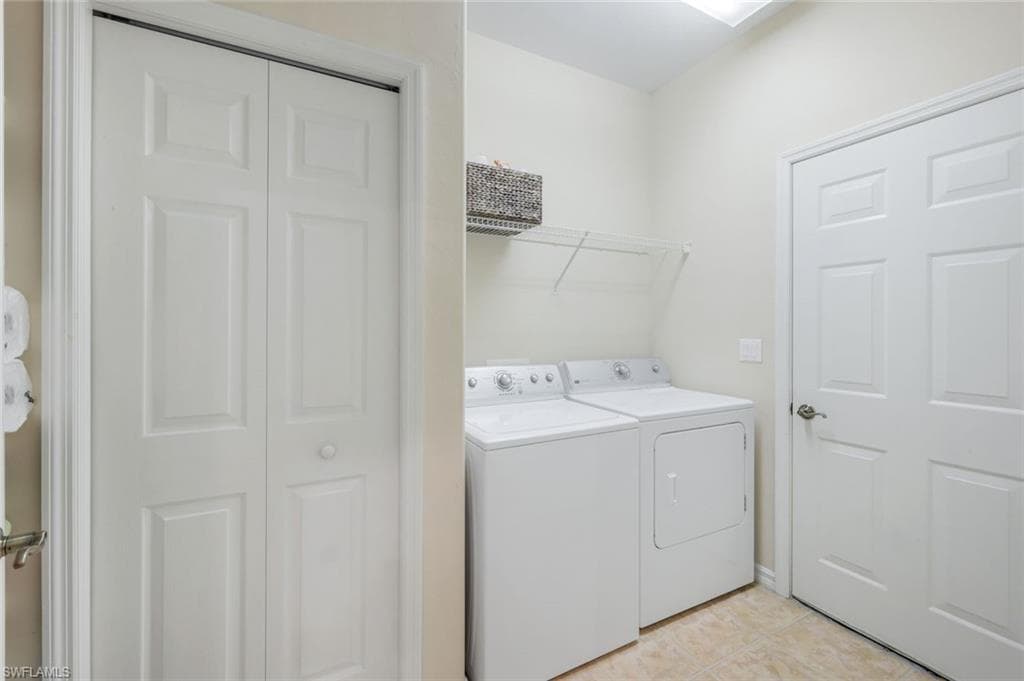 8235 Danbury Blvd 103, Naples, FL 34120-22