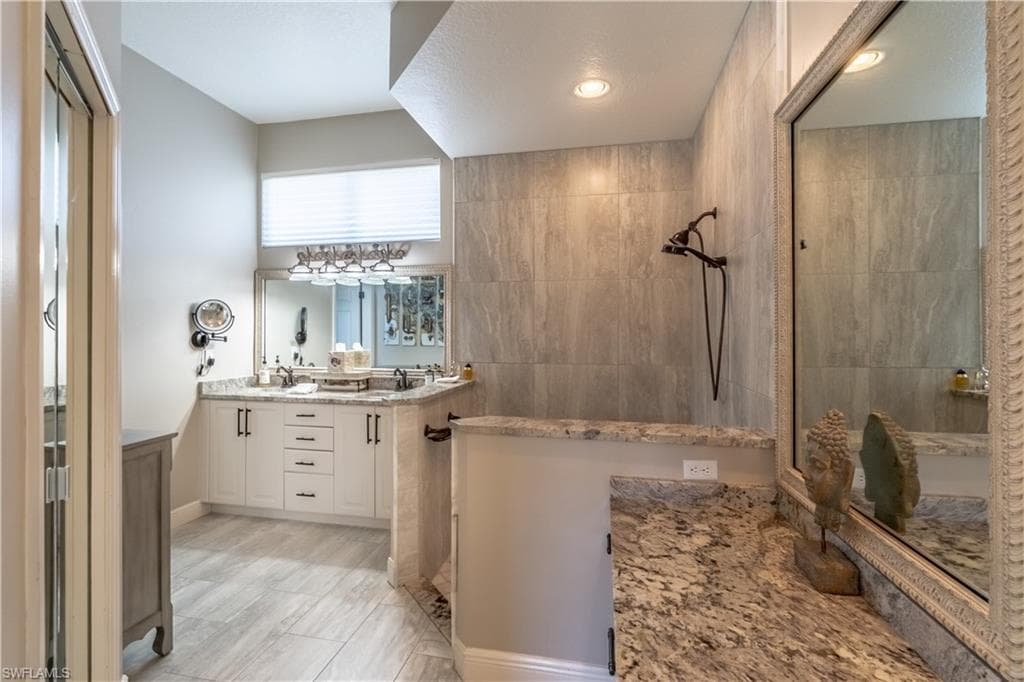 834 Coldstream Ct, Naples, FL 34104-15