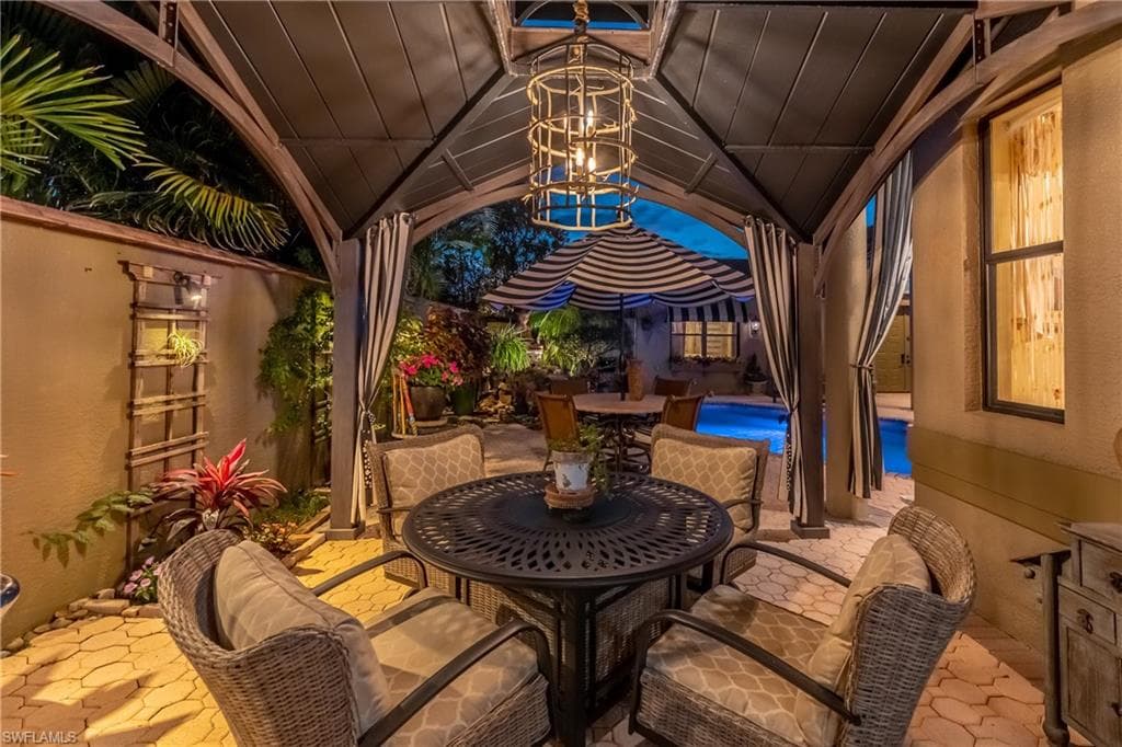 834 Coldstream Ct, Naples, FL 34104-27