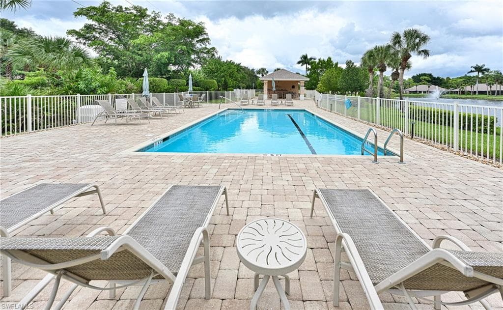 1310 Park Lake Dr 31r, Naples, FL 34110-24