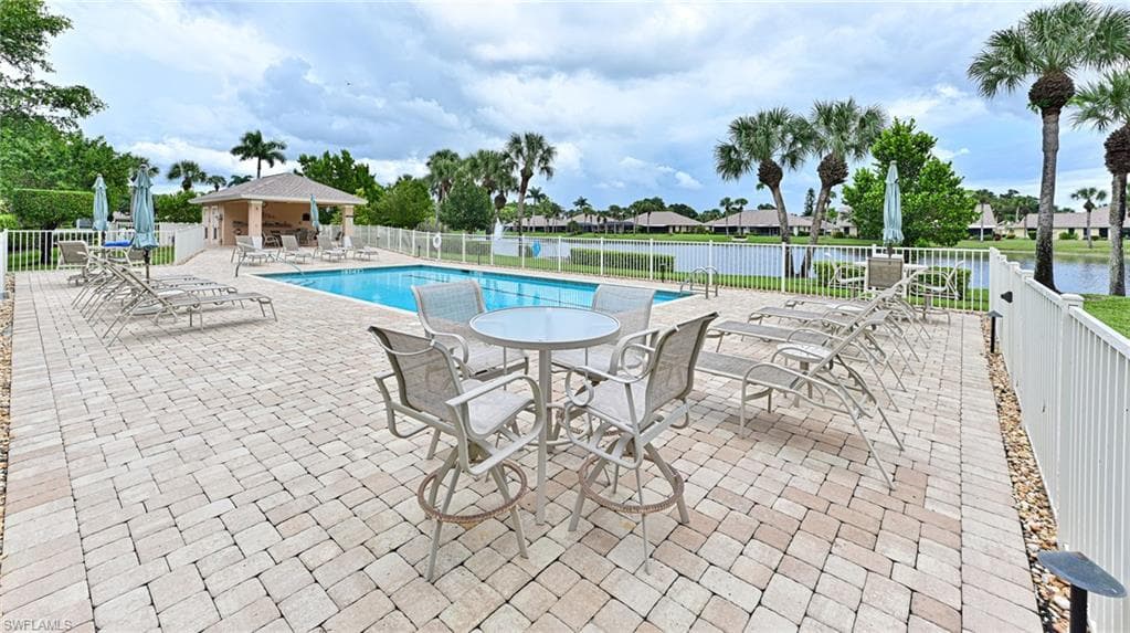 1310 Park Lake Dr 31r, Naples, FL 34110-25