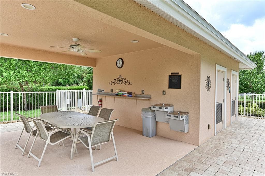 1310 Park Lake Dr 31r, Naples, FL 34110-26