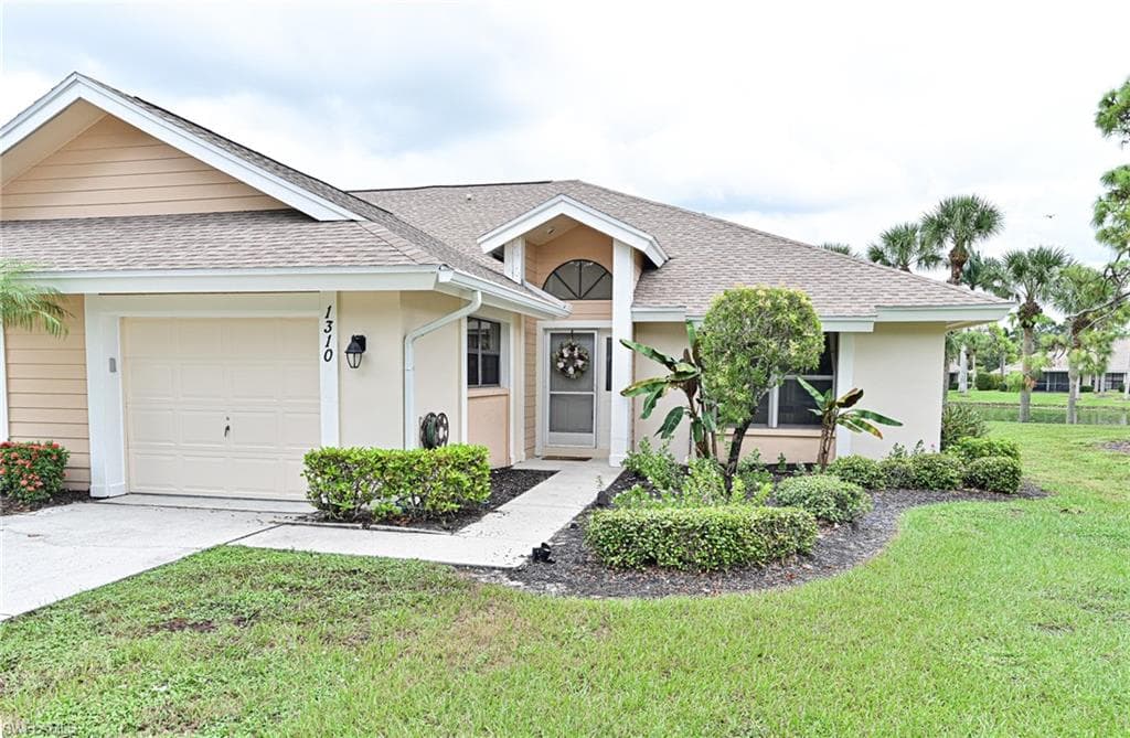 1310 Park Lake Dr 31r, Naples, FL 34110-1
