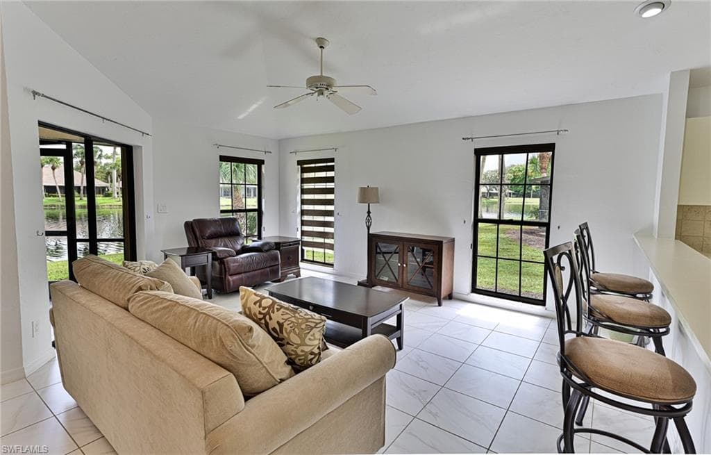 1310 Park Lake Dr 31r, Naples, FL 34110-6