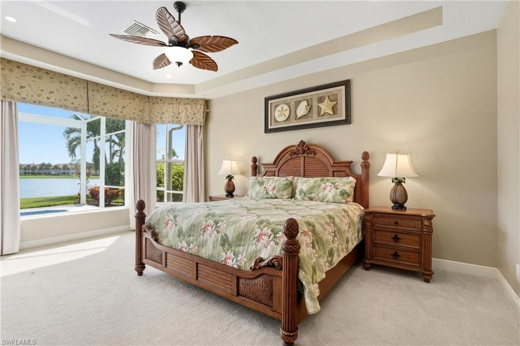 1676 Manchester Ct, Naples, FL 34109-18