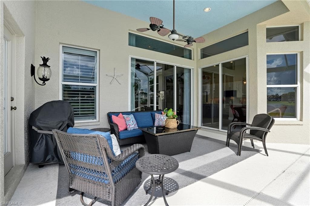 1676 Manchester Ct, Naples, FL 34109-29