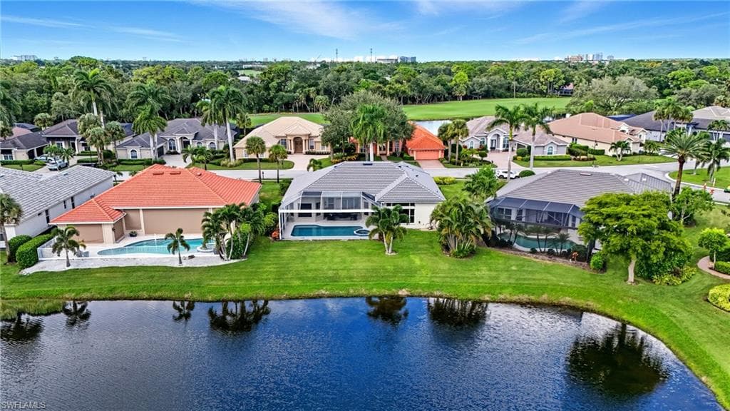 1676 Manchester Ct, Naples, FL 34109-34