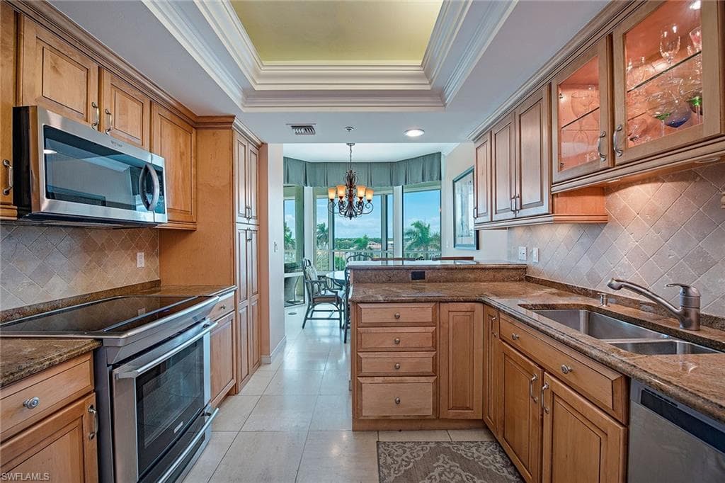 3971 Gulf Shore Blvd N 505, Naples, FL 34103-4