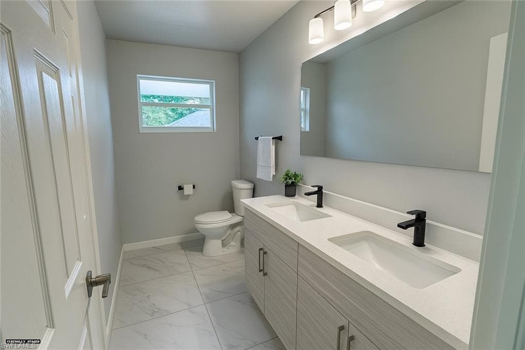 5363 Carolina Ave, Naples, FL 34113-8