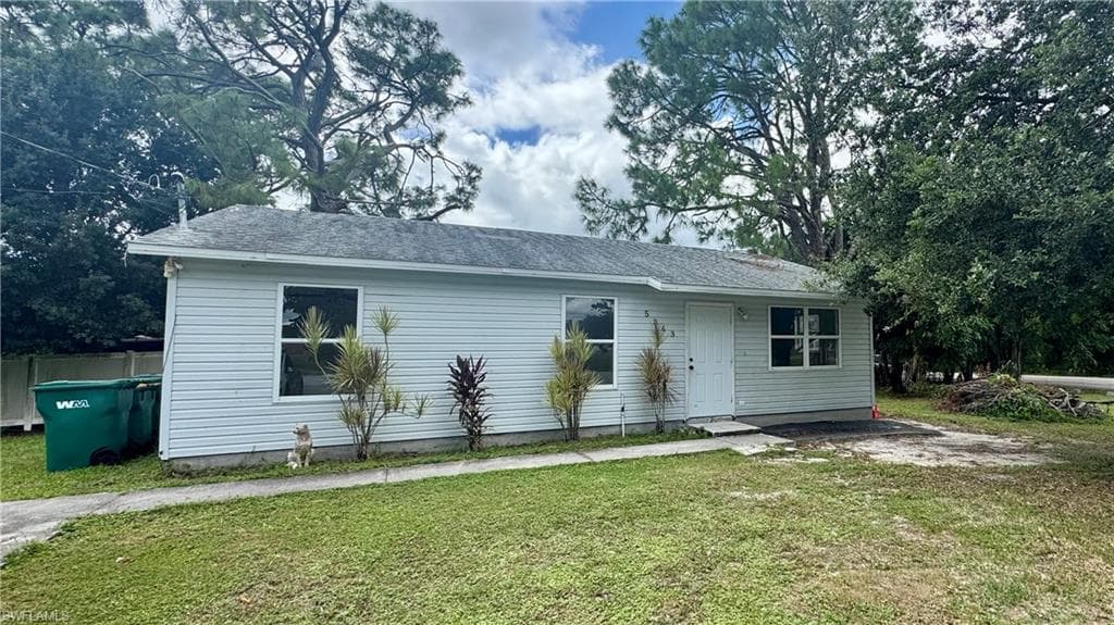 5363 Carolina Ave, Naples, FL 34113-2