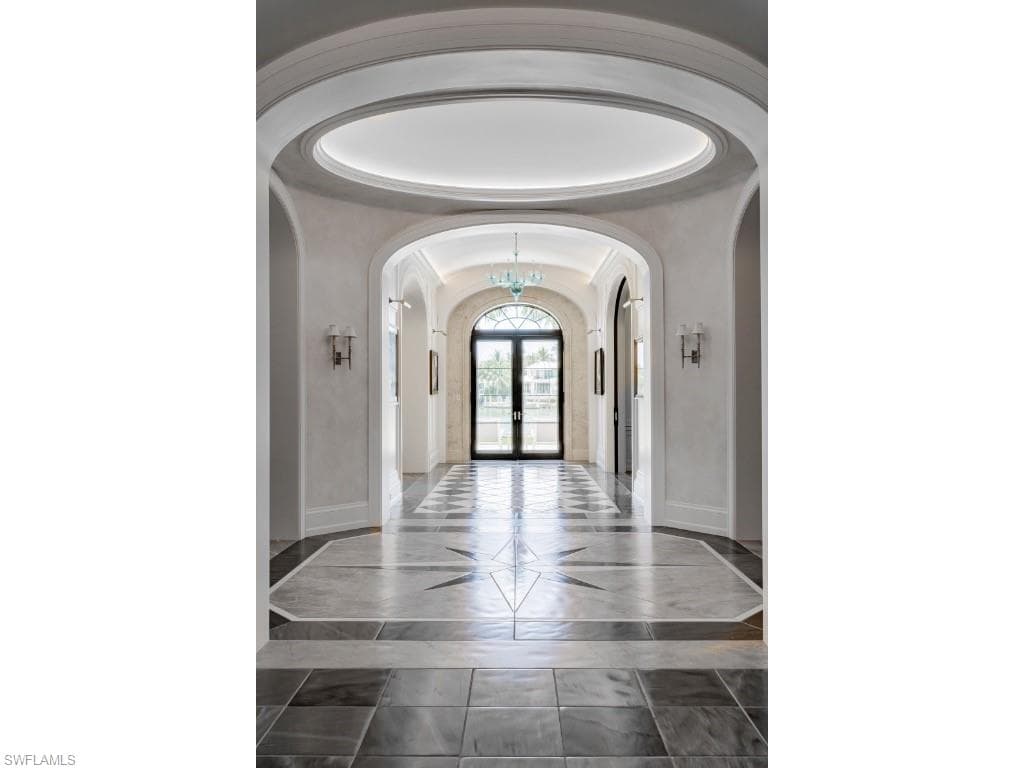 4296 Cutlass Ln, Naples, FL 34102-8