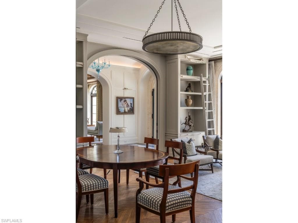 4296 Cutlass Ln, Naples, FL 34102-11