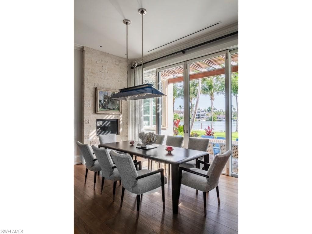 4296 Cutlass Ln, Naples, FL 34102-19